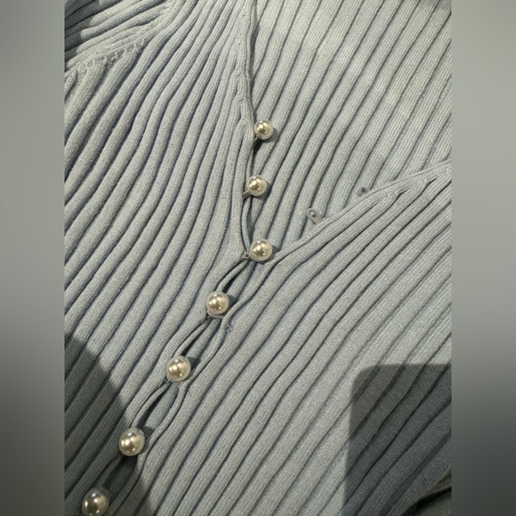 Rumi Neely Pearl Cardigan Size Small - Picture 2 of 3